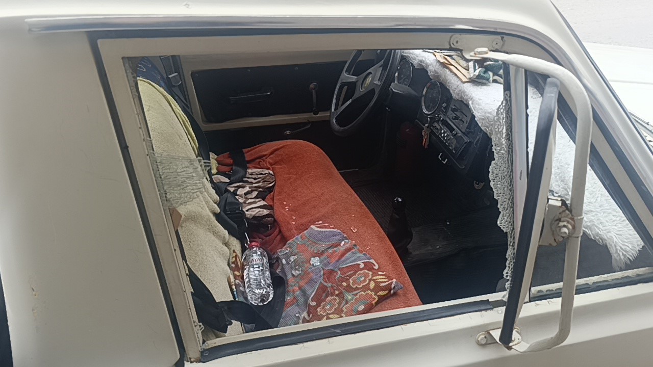 Msuterikazayigoruncedonakaldi