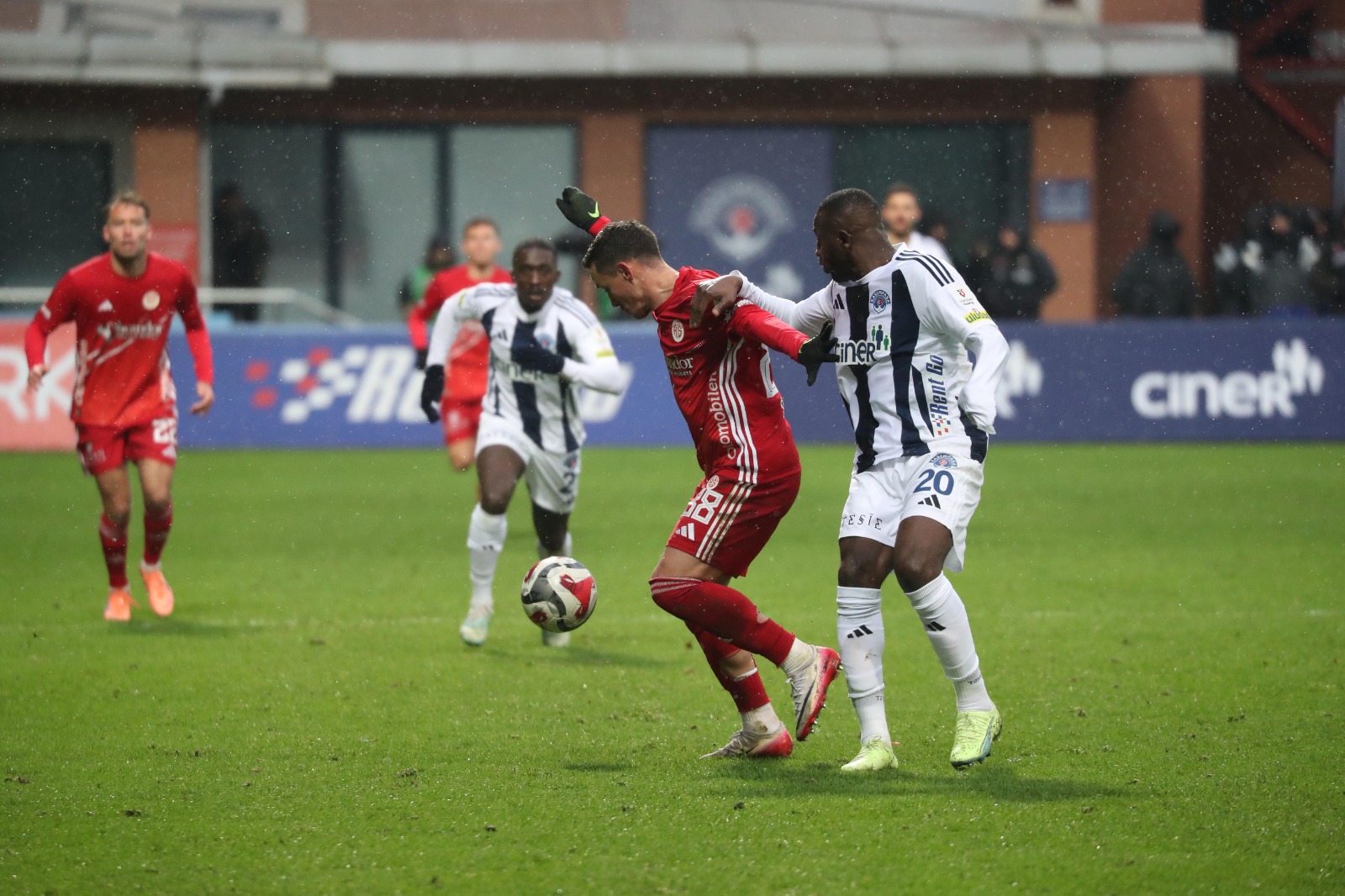 Superligdekasimpasantalyasporile00Beraberekaldı