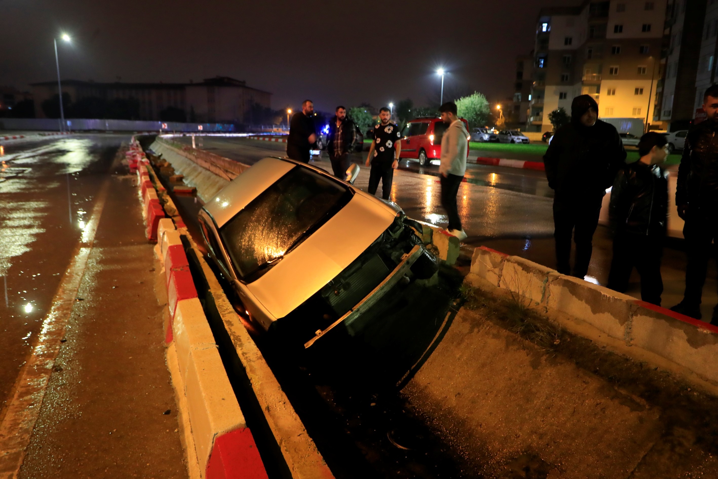 Tahliyekanalinasavruldu