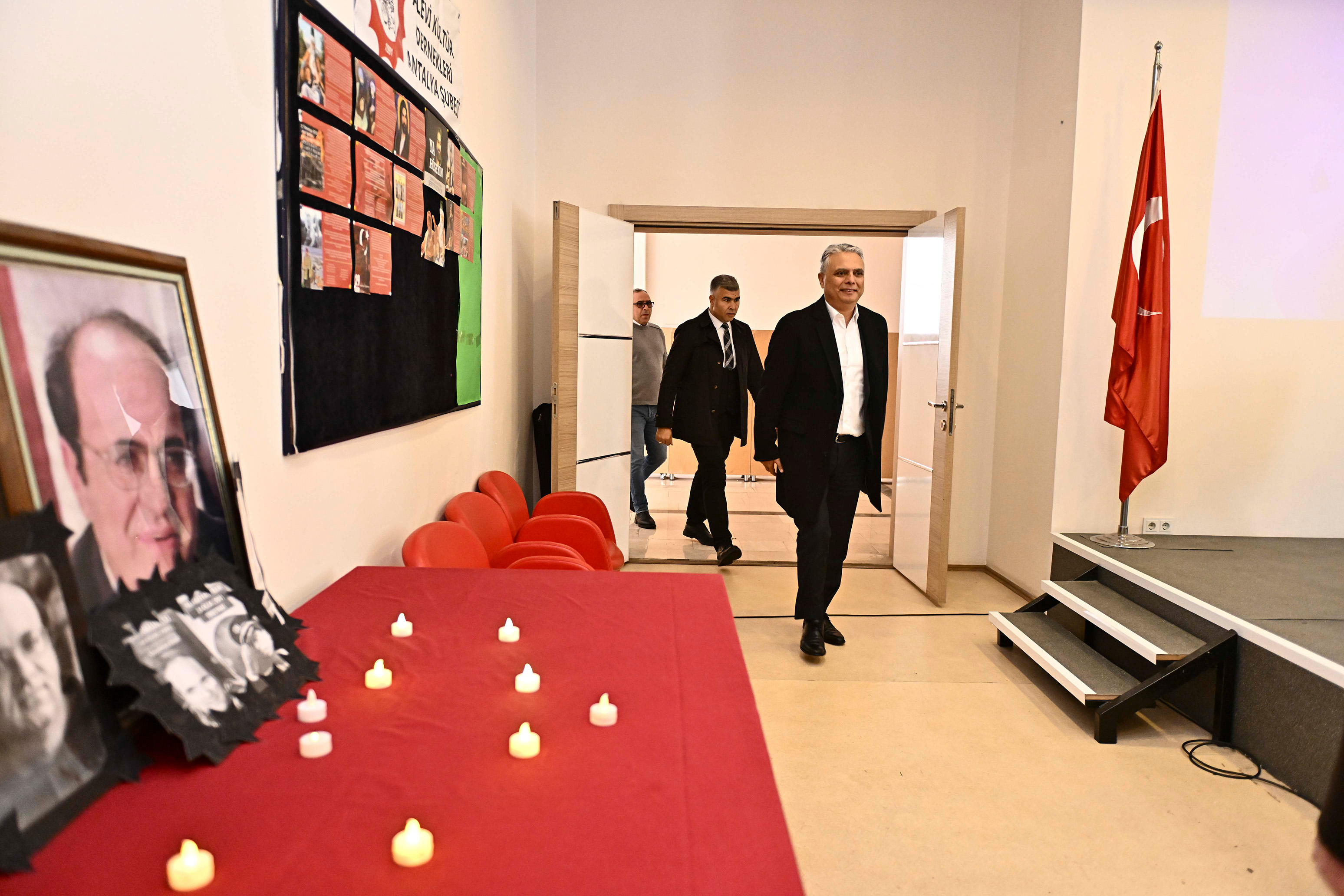 Ugurmumcuyaozelpanel