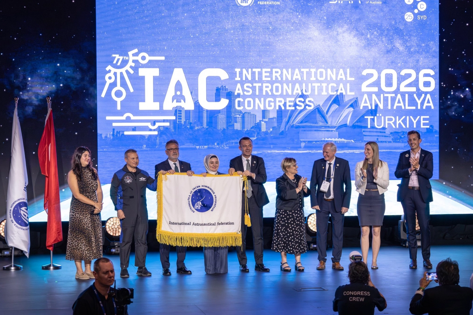 Uzaydunyasibukongredebulusacak