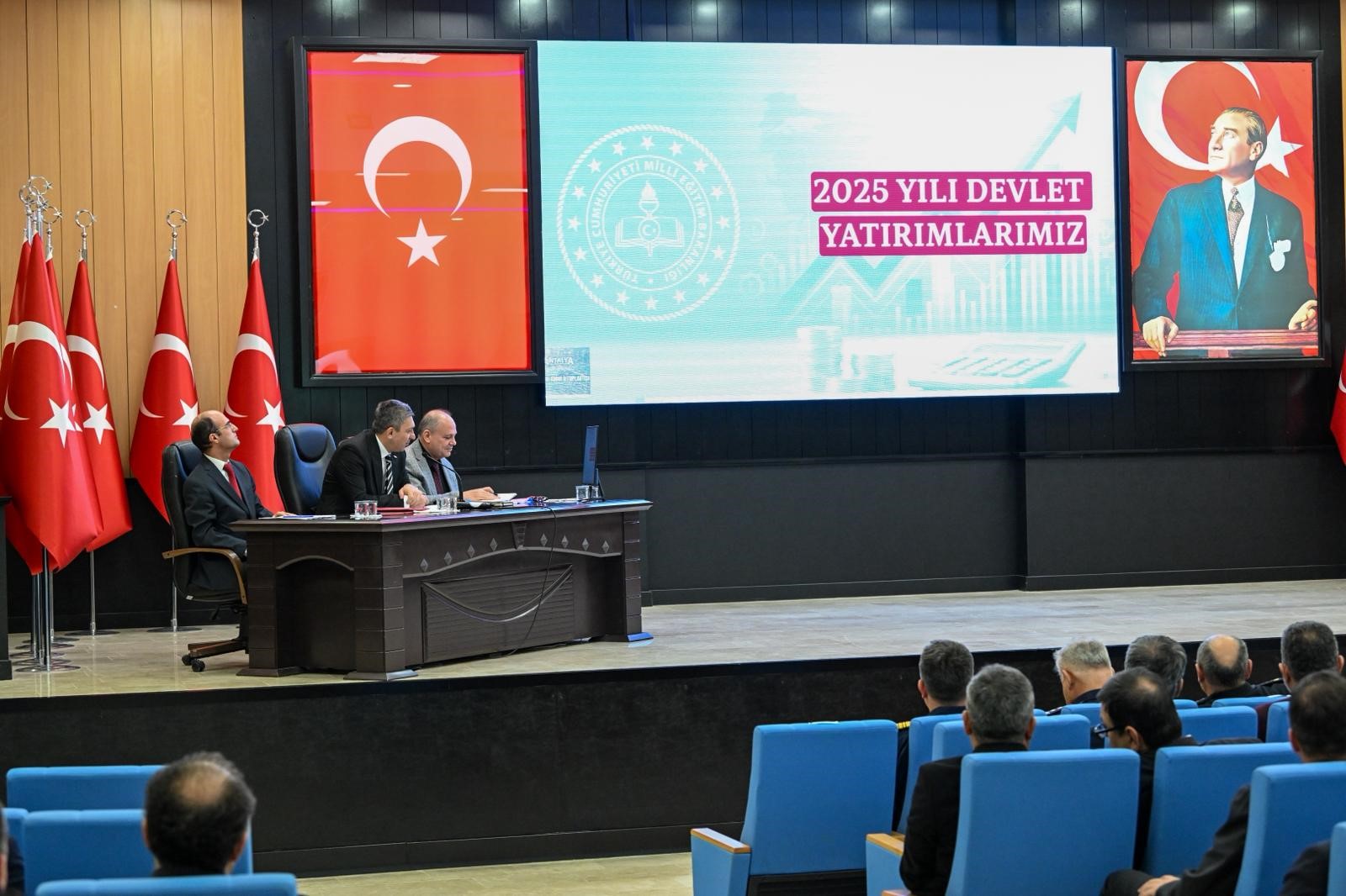 Valisahinantalyaningeleceginimasayayatirdi