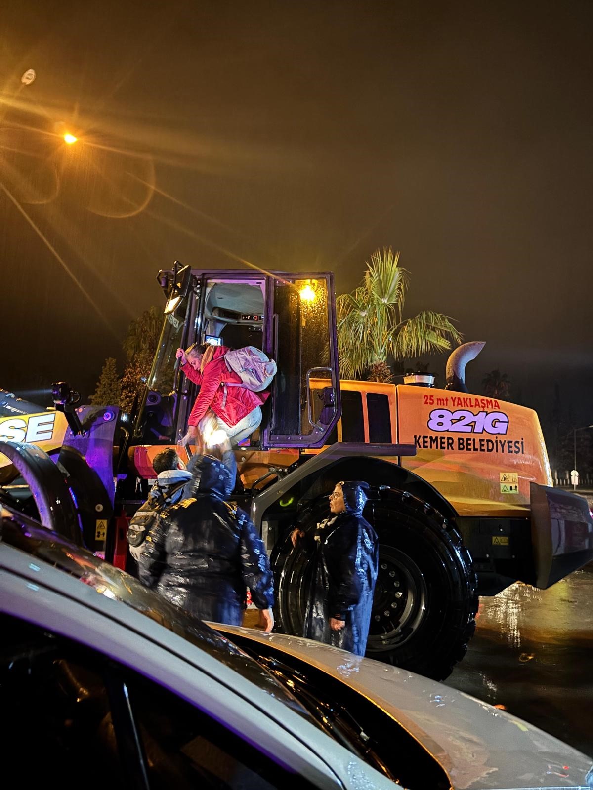 Yagistamahsurkalanaileyeyardimeliuzandi