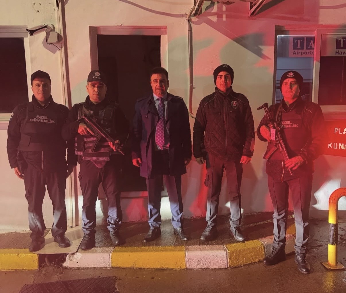 Yilbasindayalnizbirakmadi