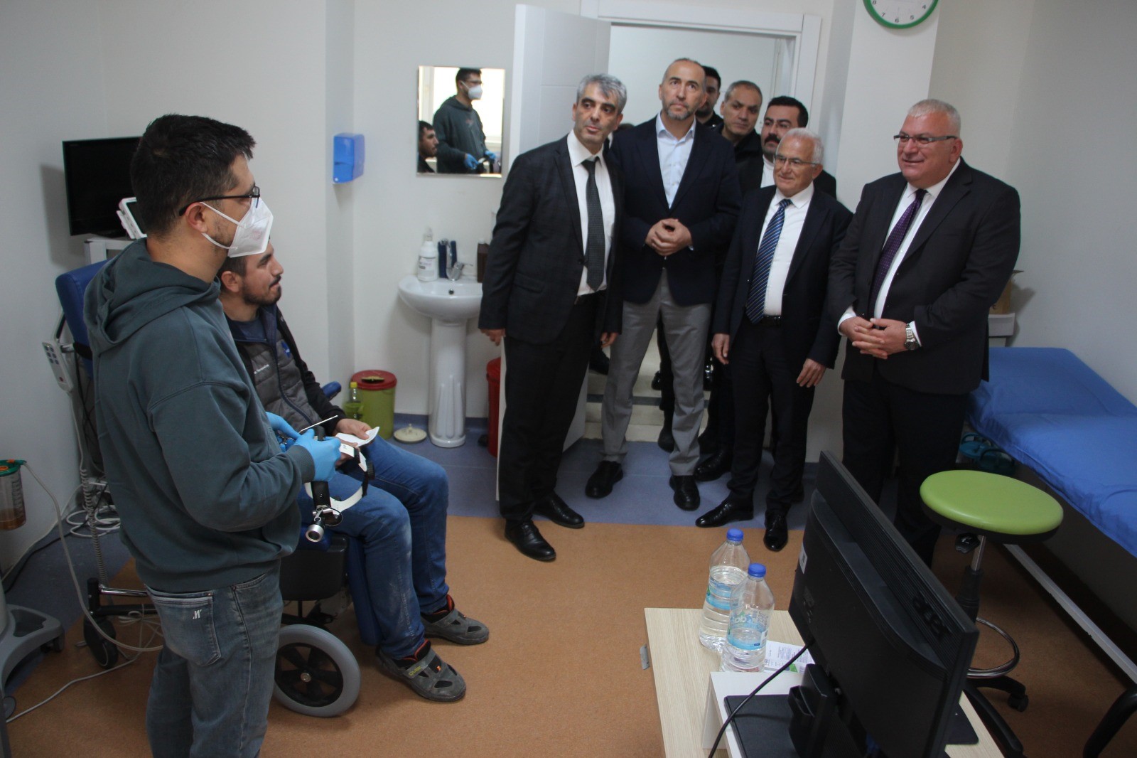 1Yildabinlercehastayasifadagitildi