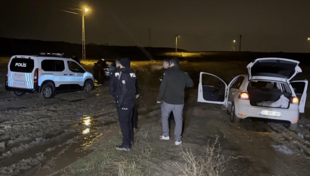 2Kisiyivuraneskimuhtarpismanolmadiginbisoyledi