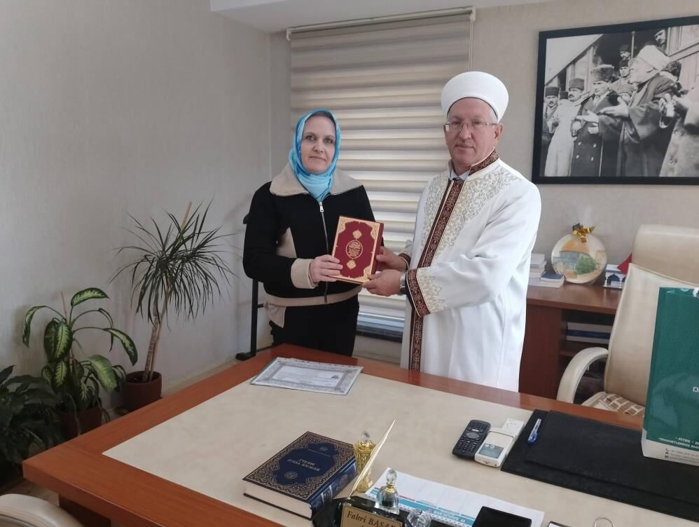 Almanvatandasikerstinislamdininisectielifisminialdı