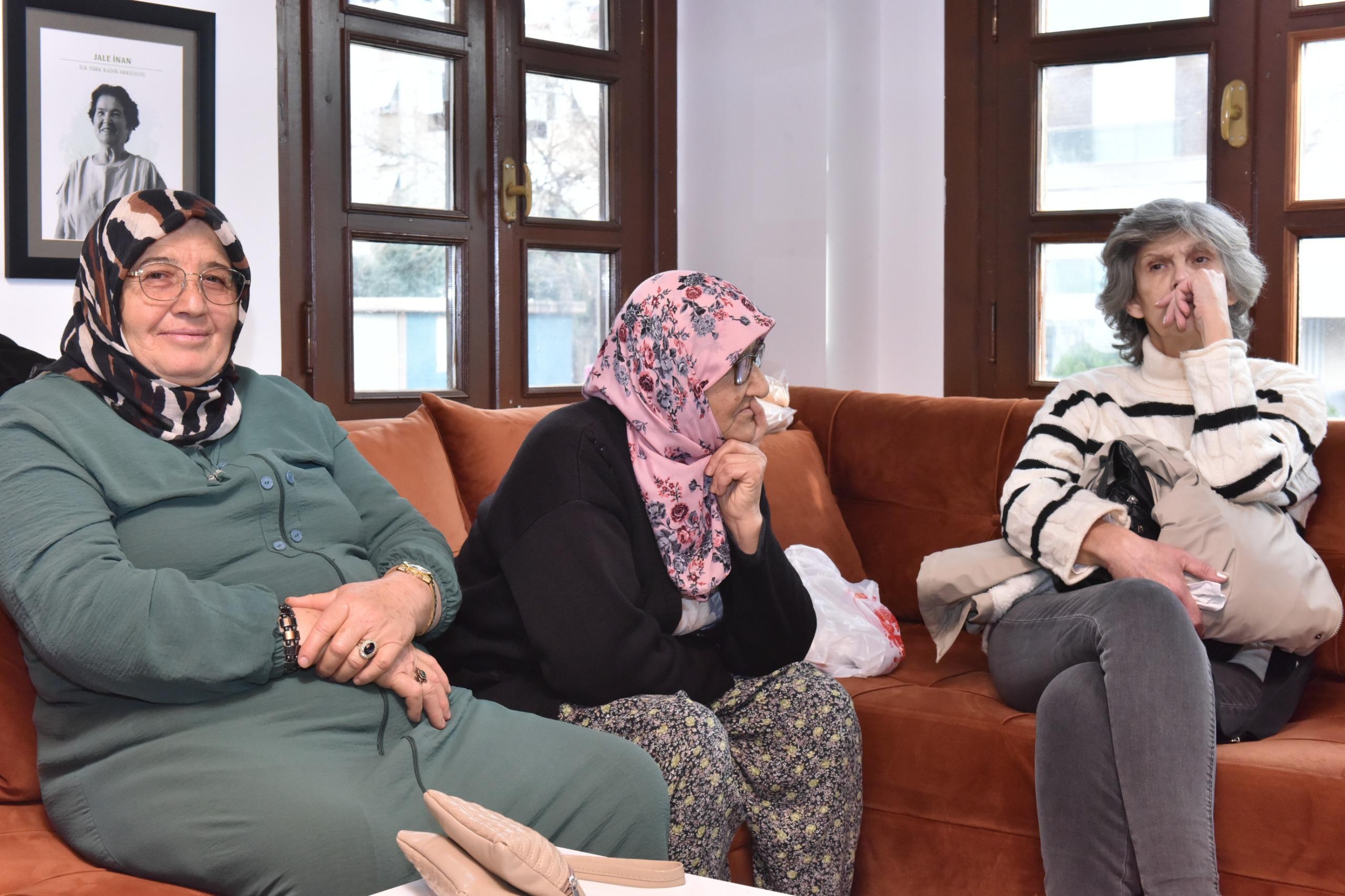 Antalyadakepezdekadinlaraofkevestresyonetimiegitimiverildi