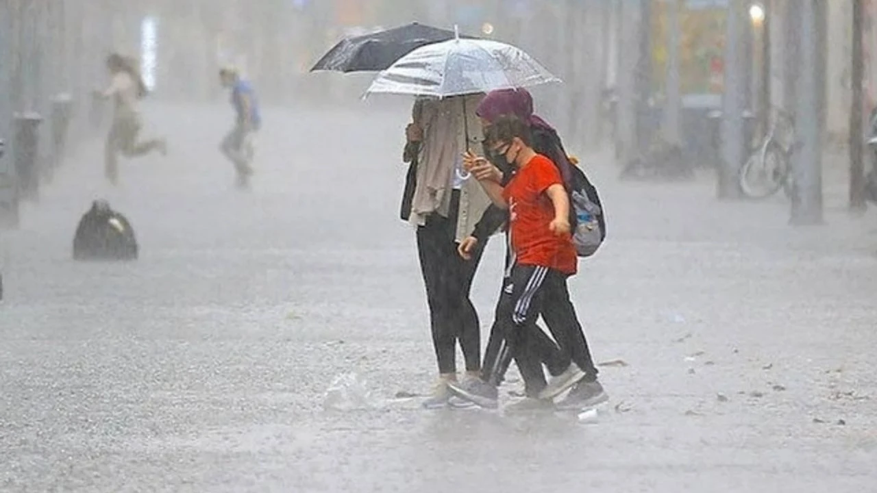 Antalyadaokullartatilmiuyarilarpespesegeldi