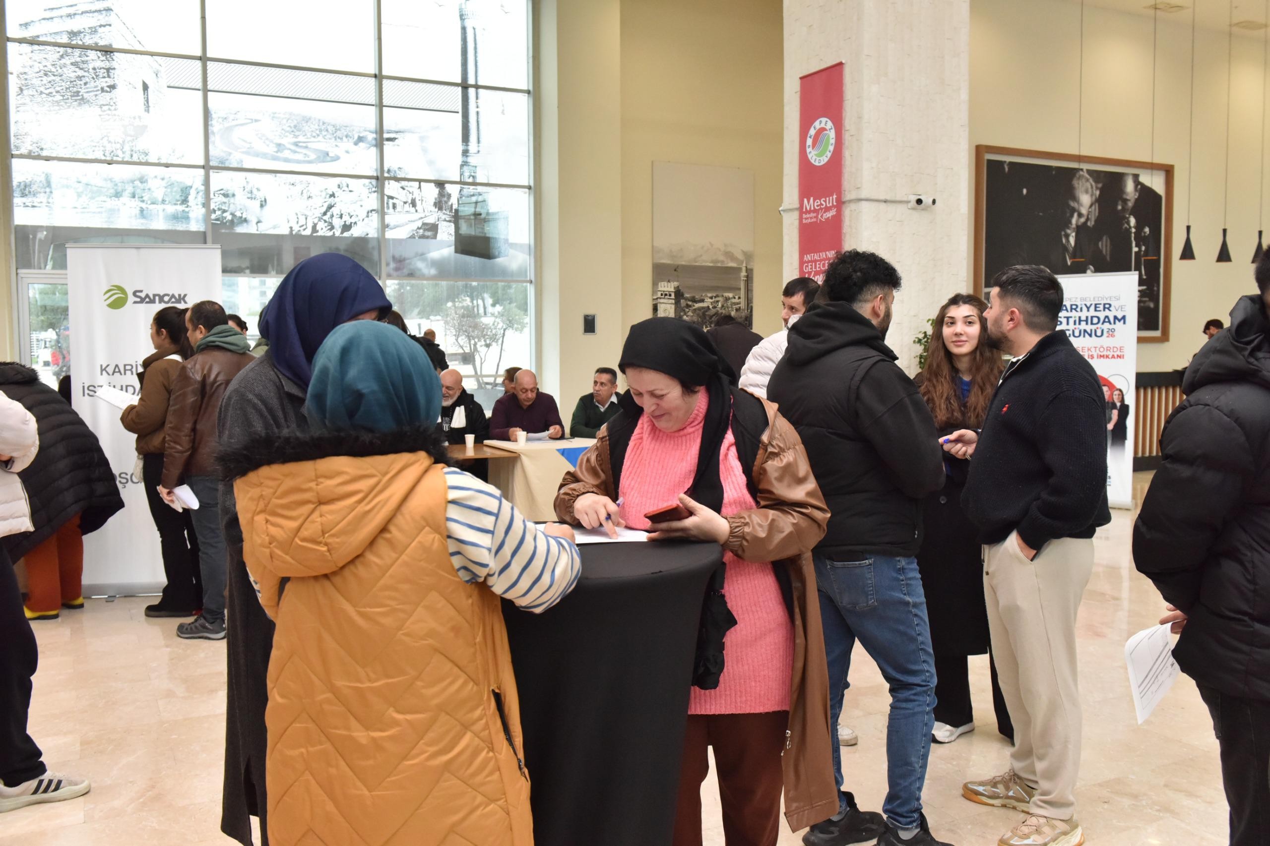 Antalyakepezdeisarayanlarhavacilikfirmalariylabulustu