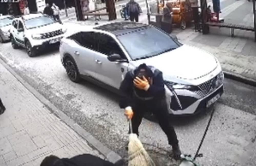 Caddedetemizlikyapaniscininkafasinatabeladustu