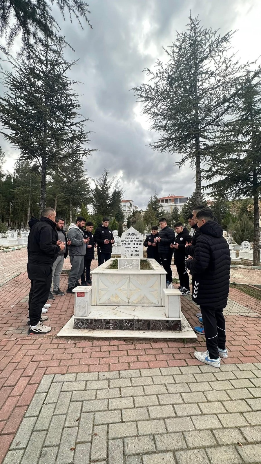 Cengizelbeyevefatinin16Inciyilindaanildi