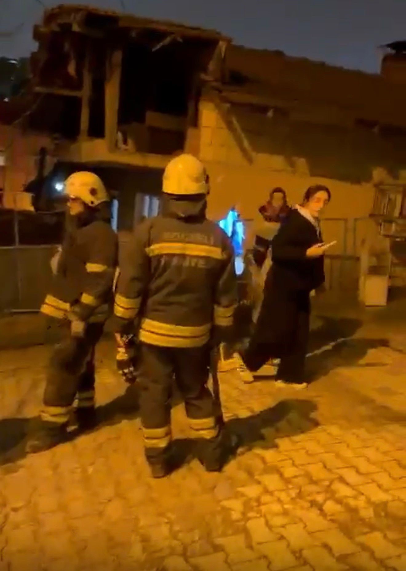 Evindeotururkenfelaketiyasadi