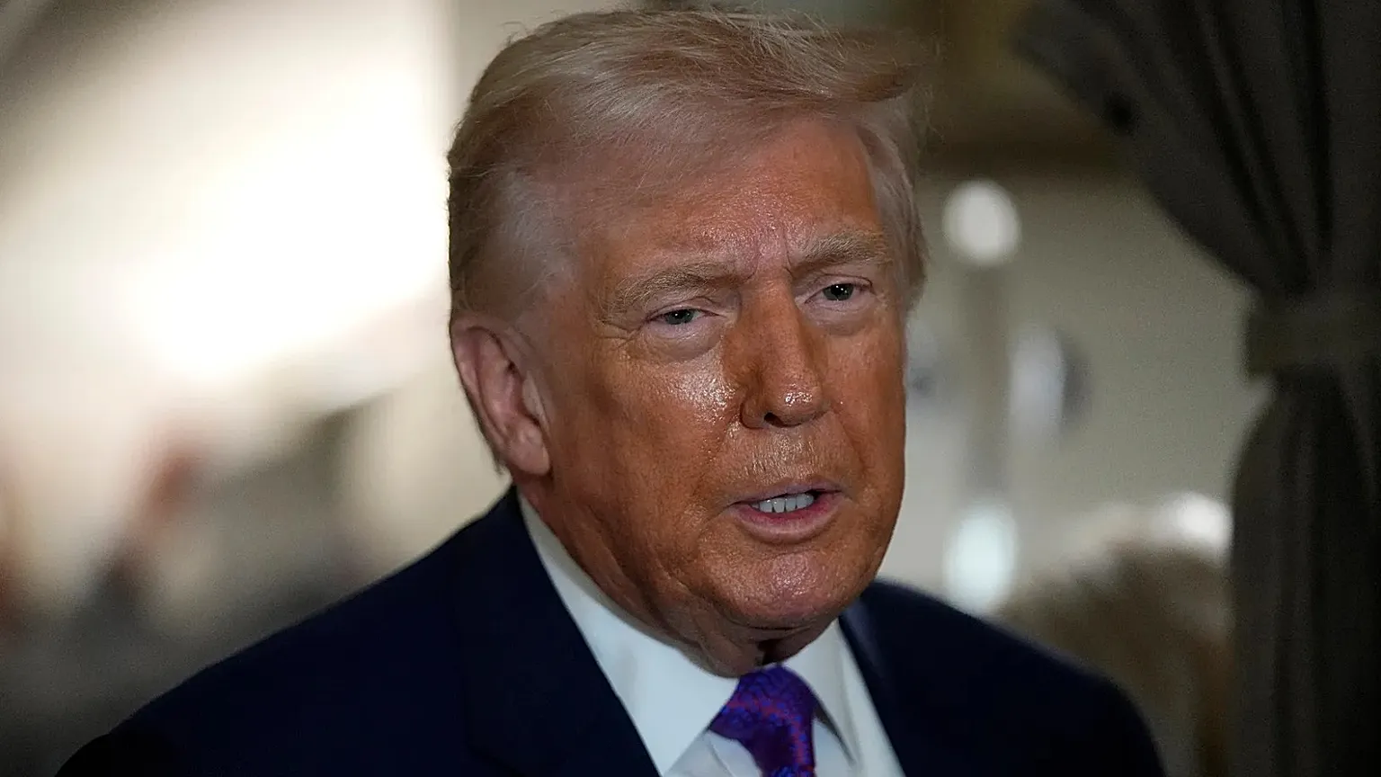 Gronlandbasbakanındantrumpahastanegemisiyanitikamusagliksistemimizyeterli