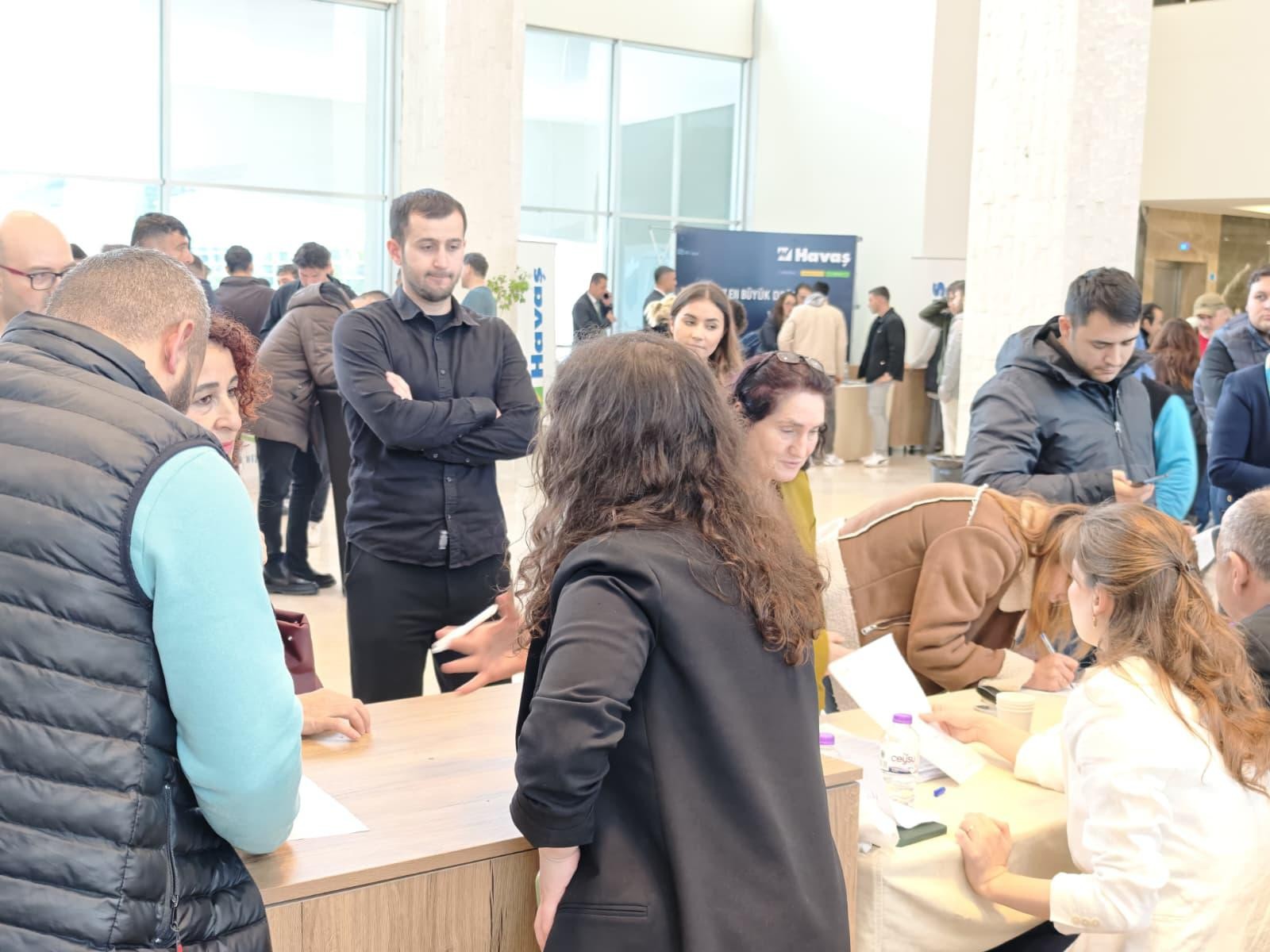 Isarayanlarhavacilikfirmalariylabulustu