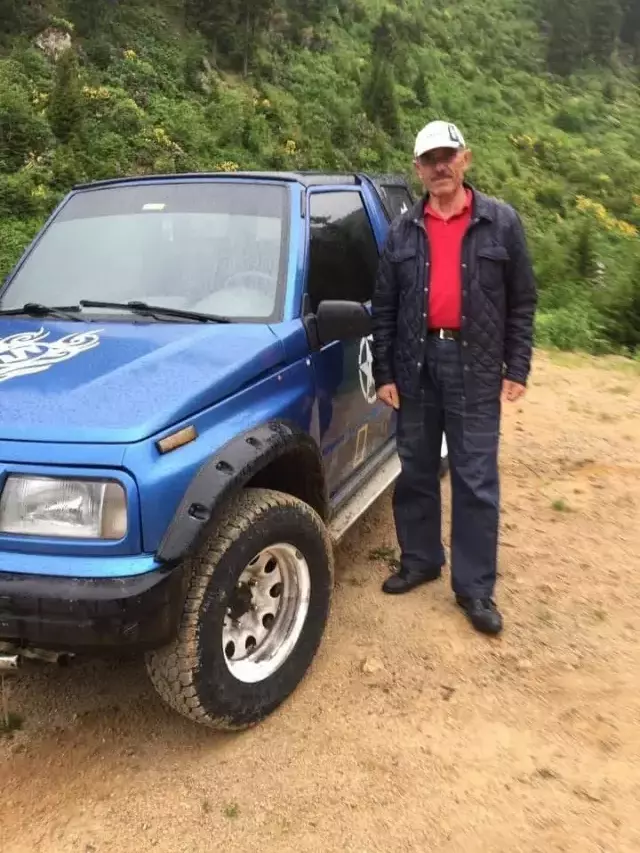 Kanlisonoldurdugusahsinyakinlaritarafindanyerlerdesuruklendi