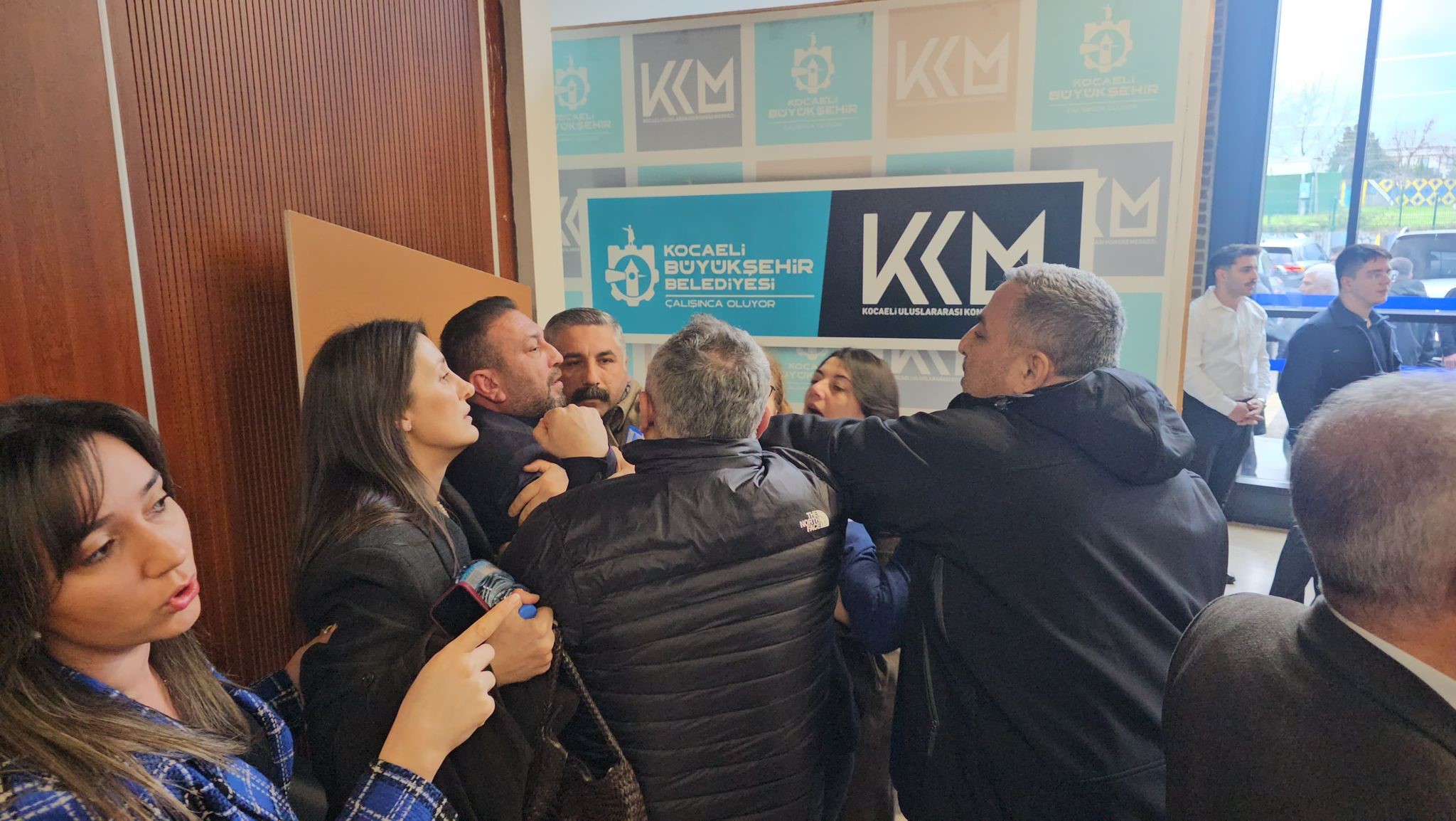 Kocaelindemeclistoplantisindakavga