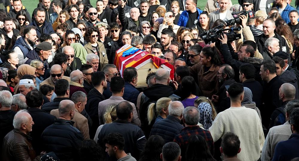 Millisporcunuranceliksonyolculugunaugurlandi