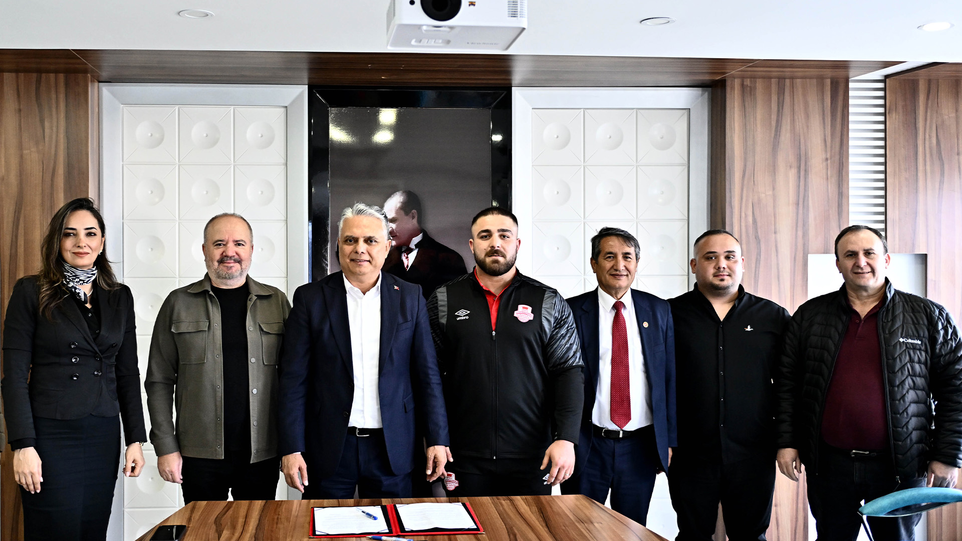 Muratpasabelediyespordabaspehlivanoldu