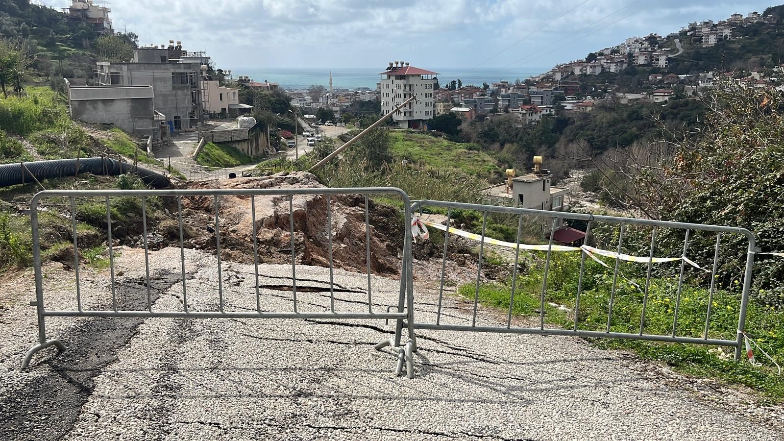 Saganaksonrasiyolcoktuevlertahliyeedildi