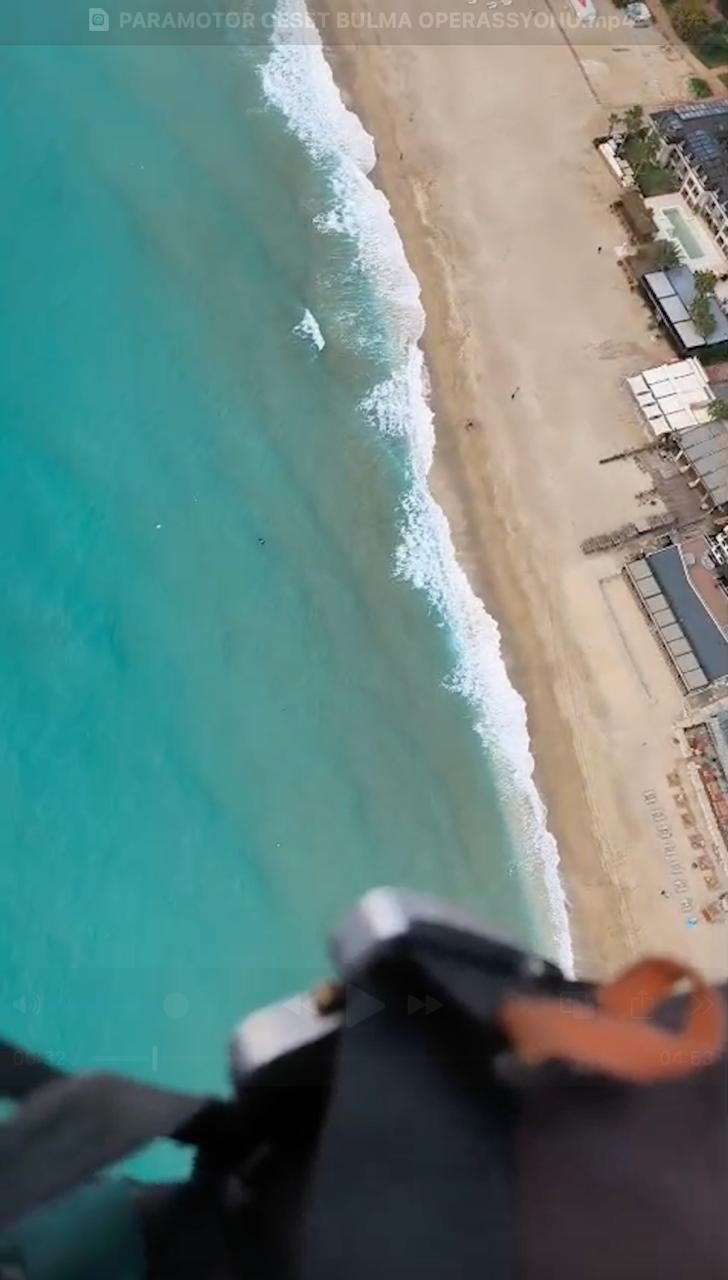 Sahildekicesediegitimucusundafarkettiler
