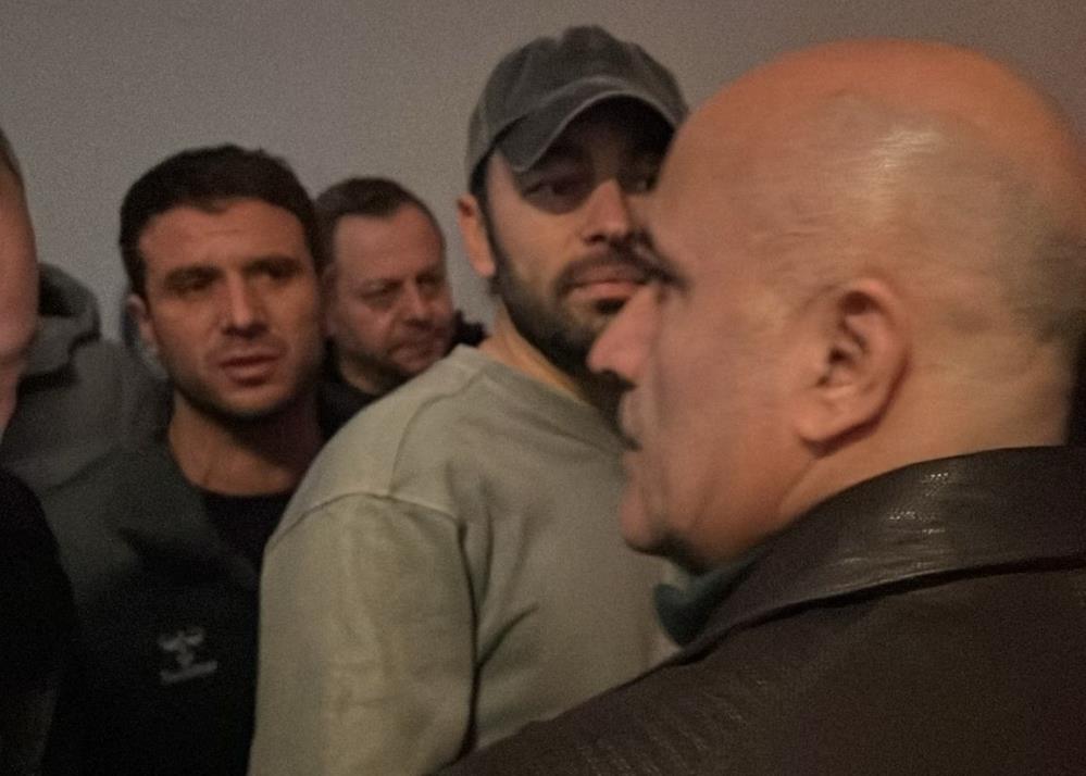 Taraftartribundendustuhastaneyekostular