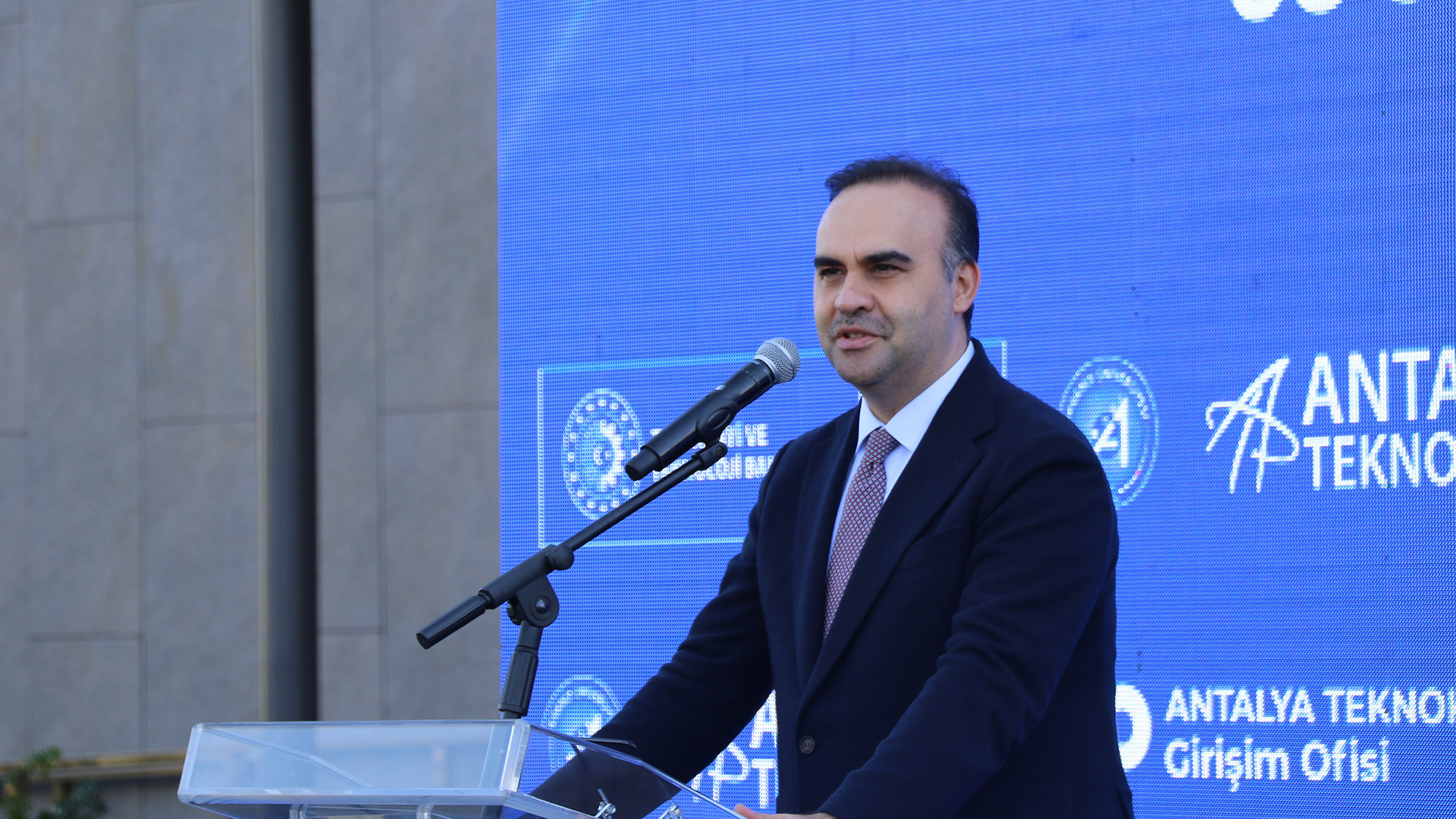 Teknolojihedeflerikonusuldu