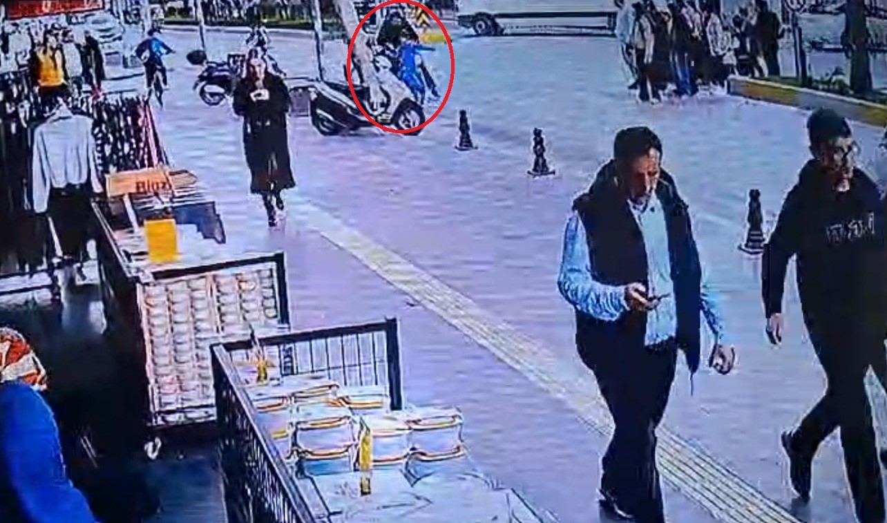 Yayagecidinde7Yasindakicocugacarpti