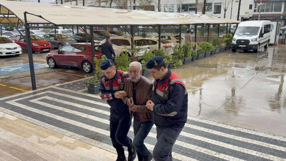 Yolkenarindaolubulunmustu