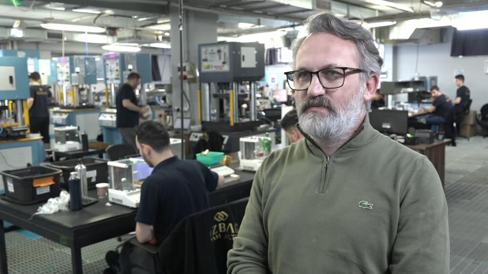 Altintalebineyetismekicingecegunduzcalisiyorlar