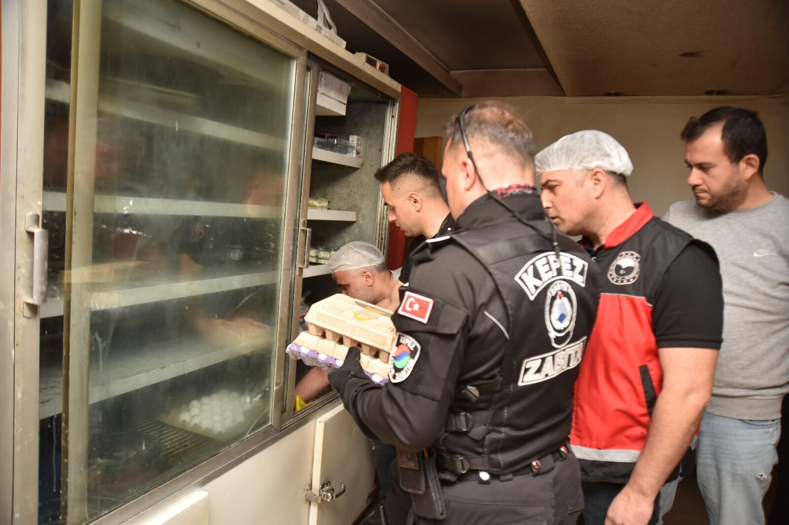 Antalyakepezzabitasifirinlarimercekaltinaaldi