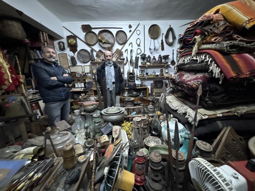 Birbiskuvikutusuilebasladihayalimuze