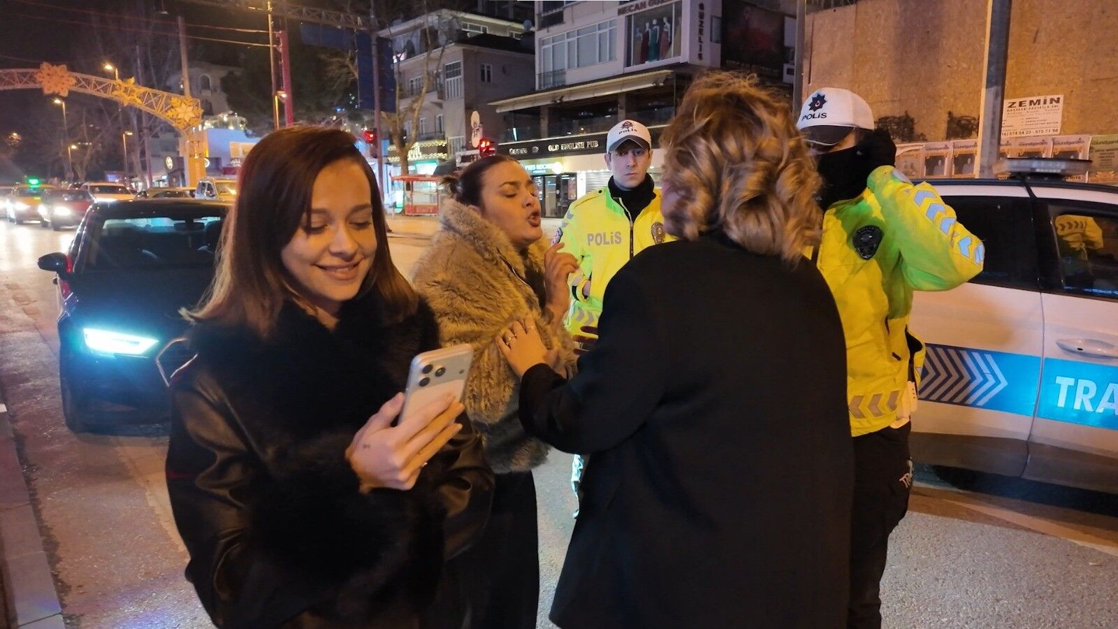 Cakarivardediaracinonuneatladi