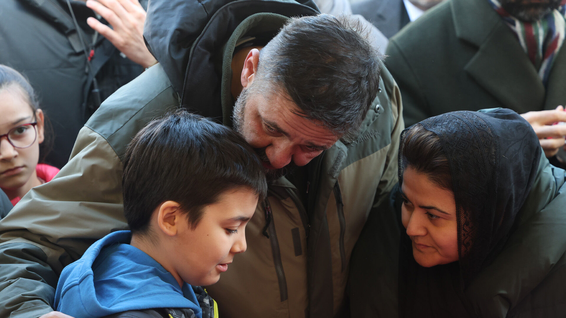 Cocugutabutubasindaagladi