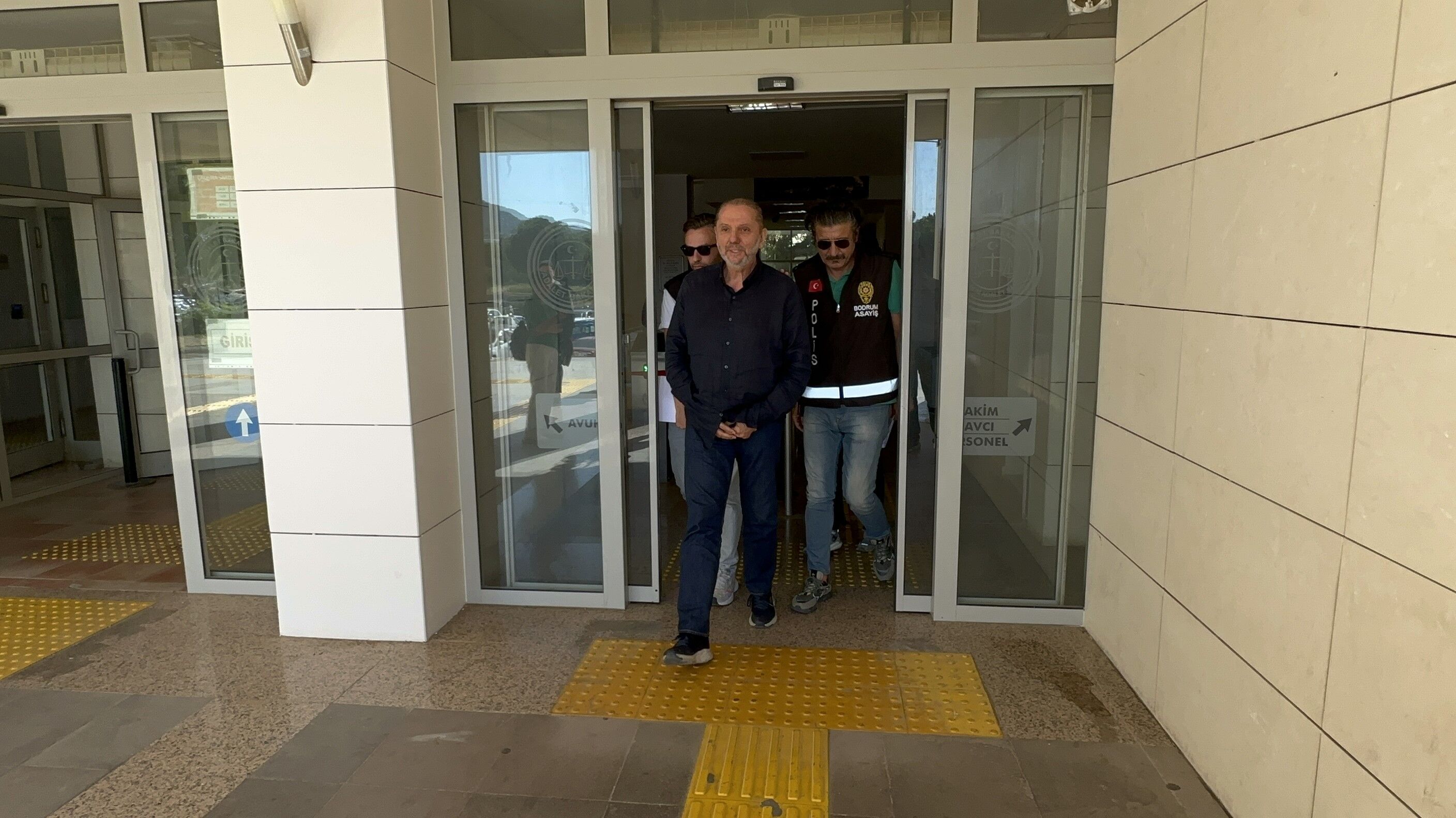 Cumhurbaskaninahakaretetti