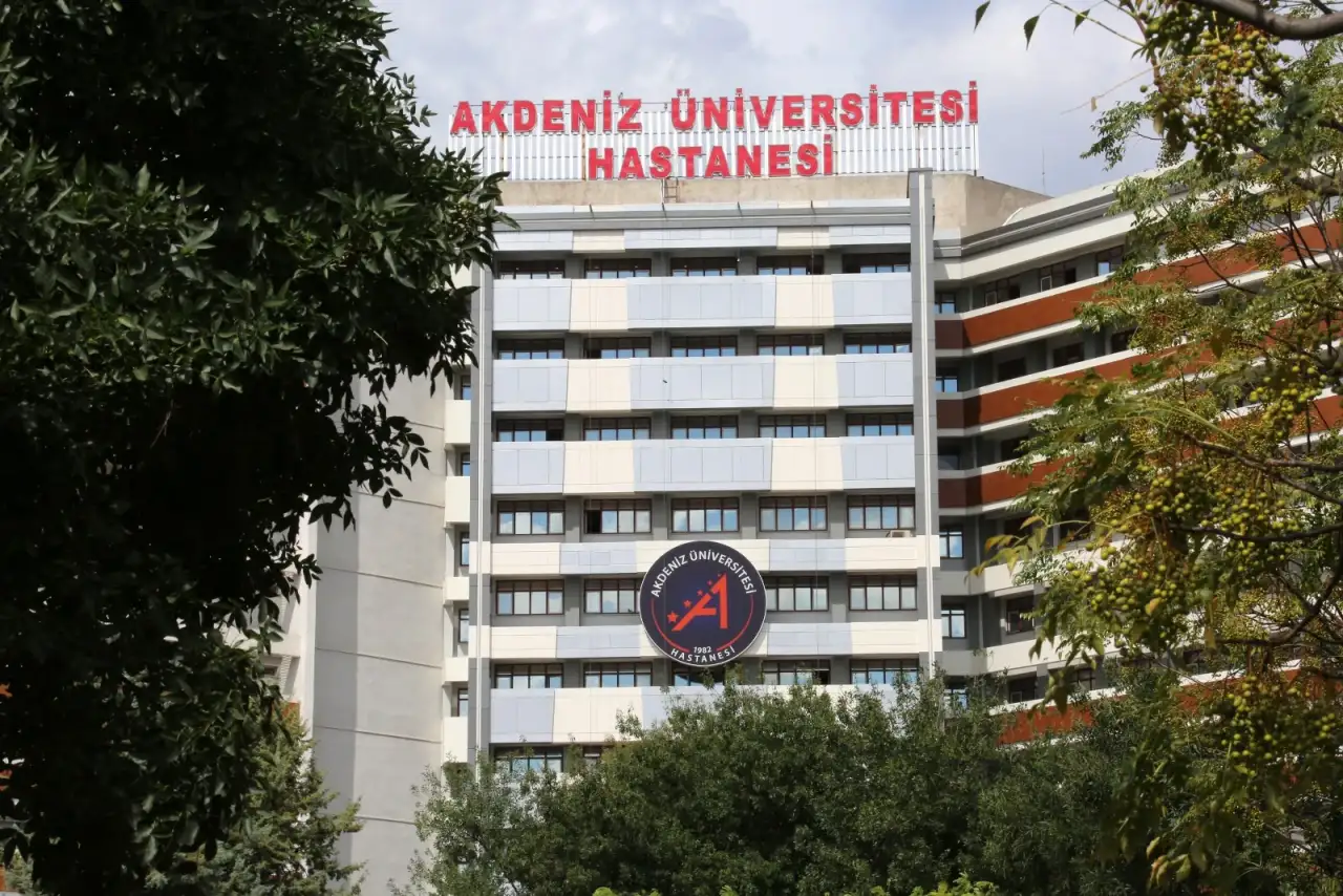 Emekliogretmendiniolarakcaizdedi