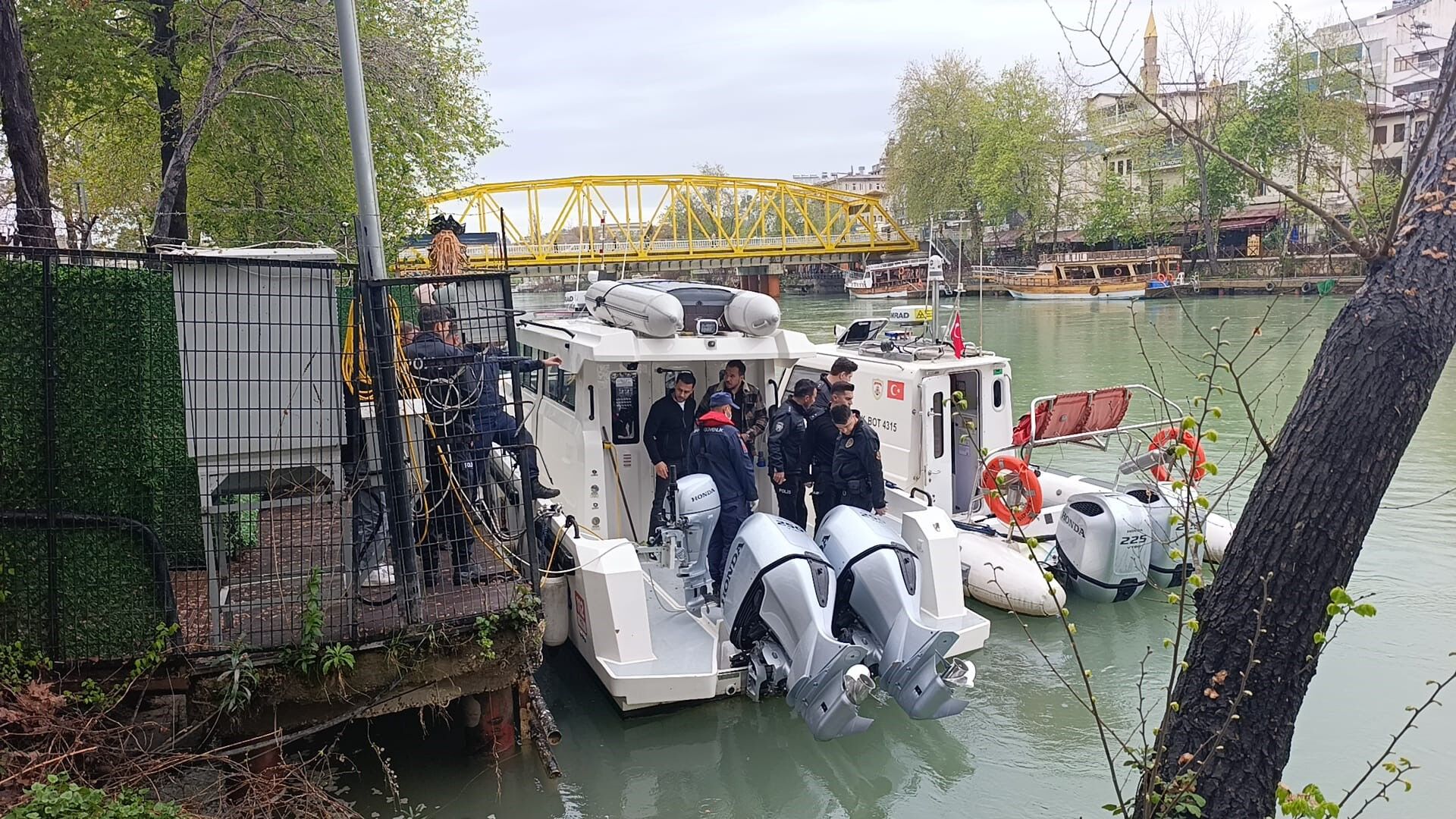 Gencogretmenadayinincansizbedenibulundu