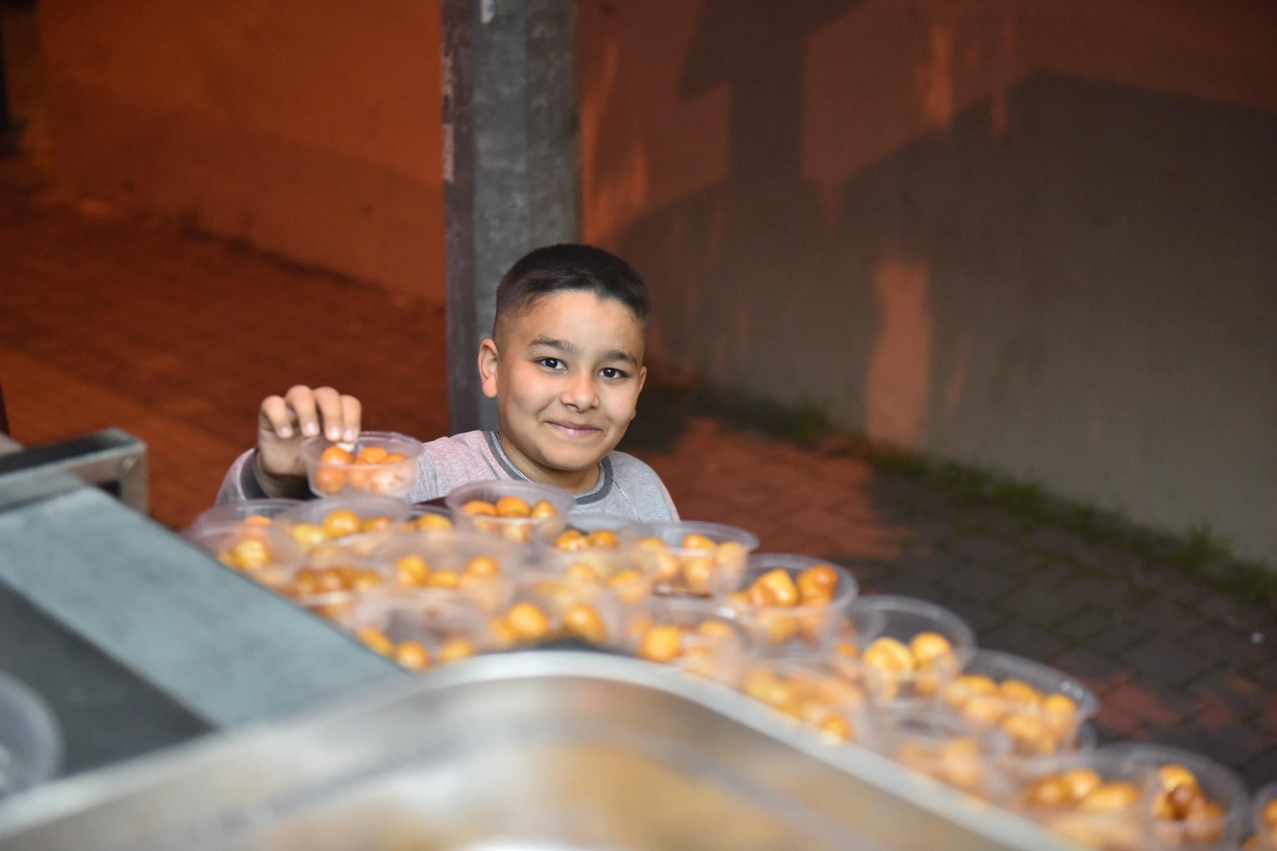 Iftarsofralarikurulmayadevamediyor