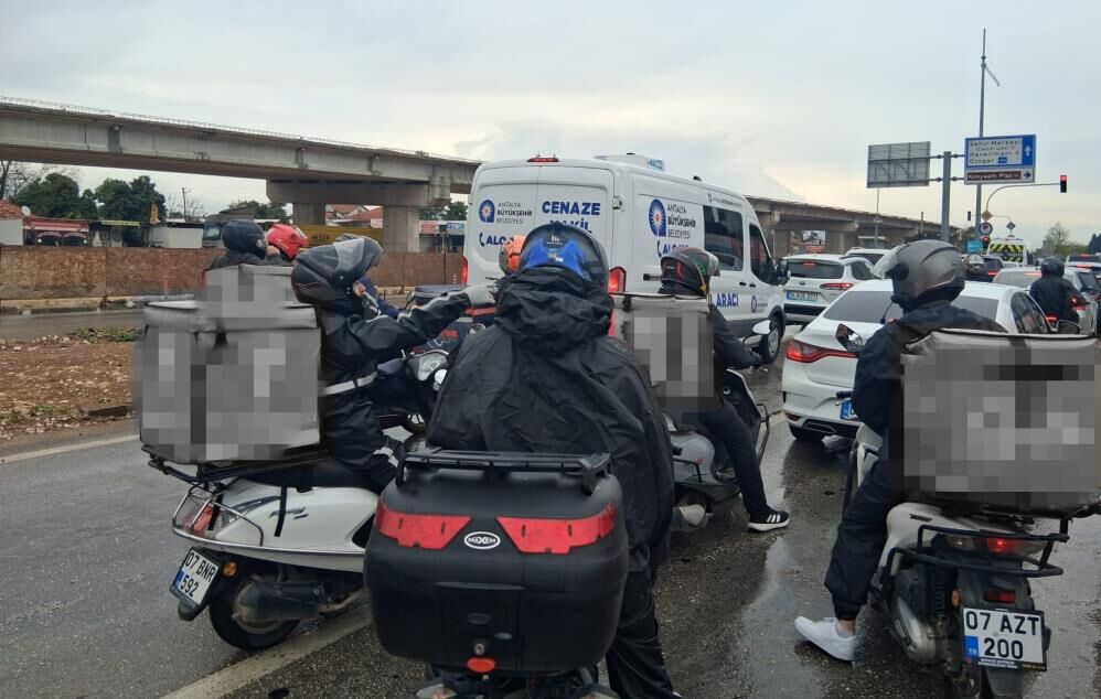 Kazadahayatinikaybedenmotokuryeyimeslektaslarikonvoylaugurladi-1