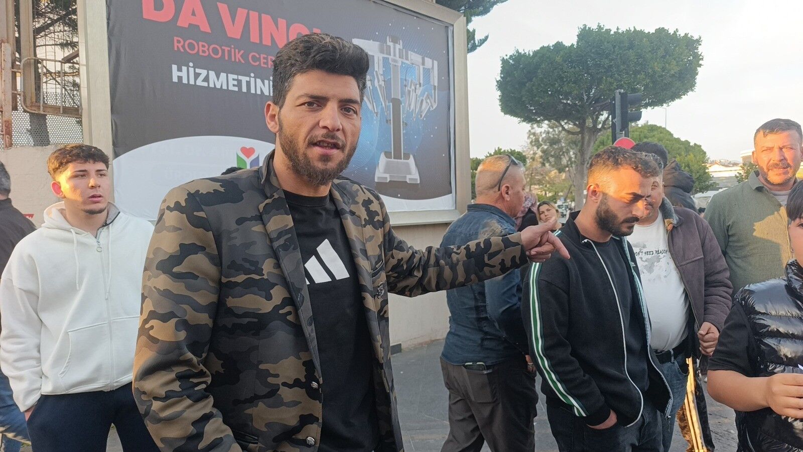 Kazayianlatisiyuzleriguldurdu