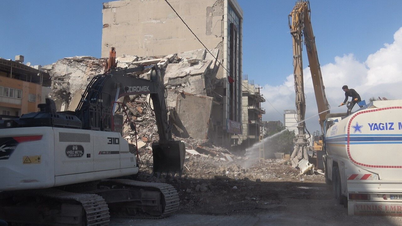 Kocabirbinatekdarbeyleyerbiroldu