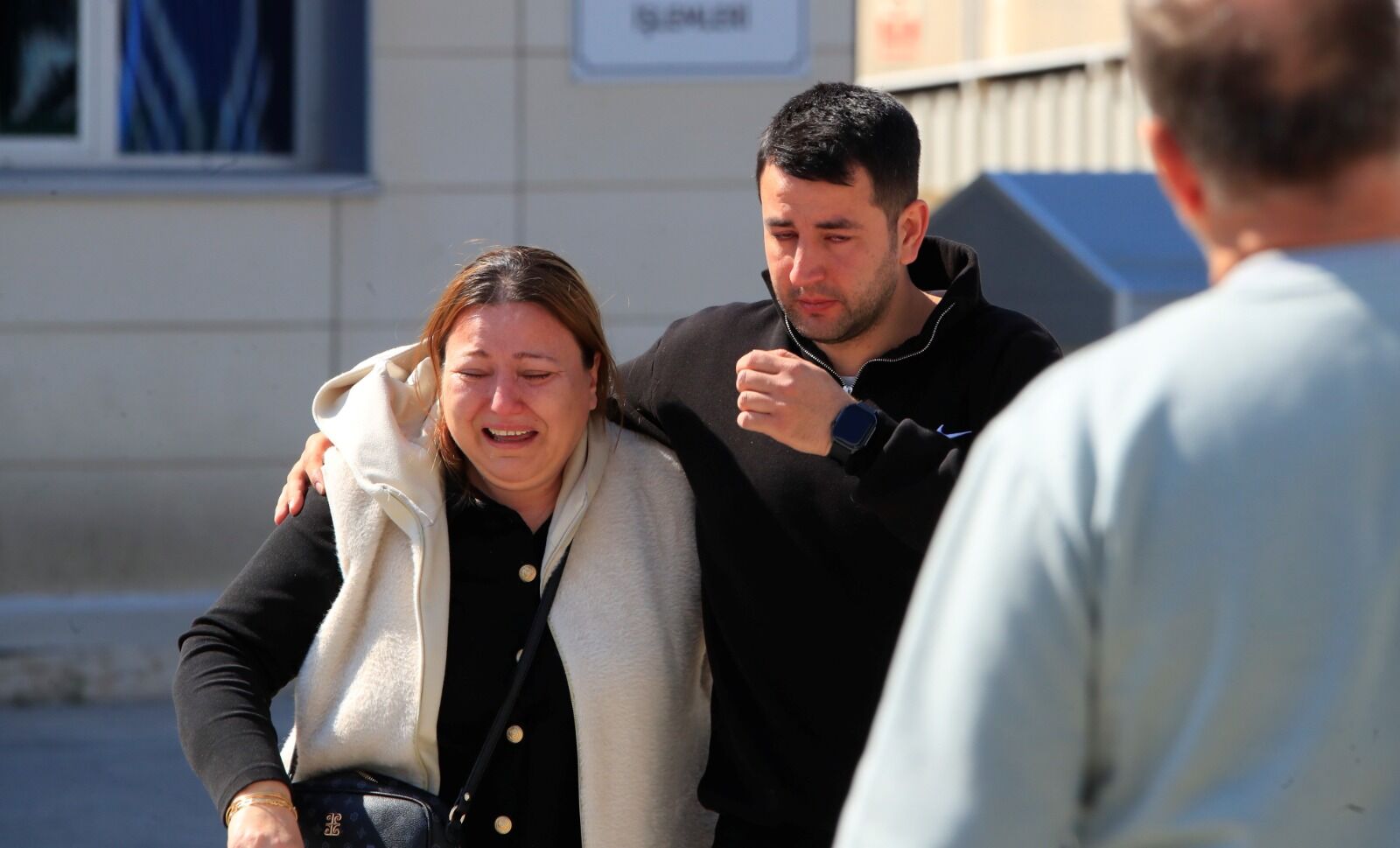 Motosikletkazasicanaldiyakinlarigozyaslarinaboguldu