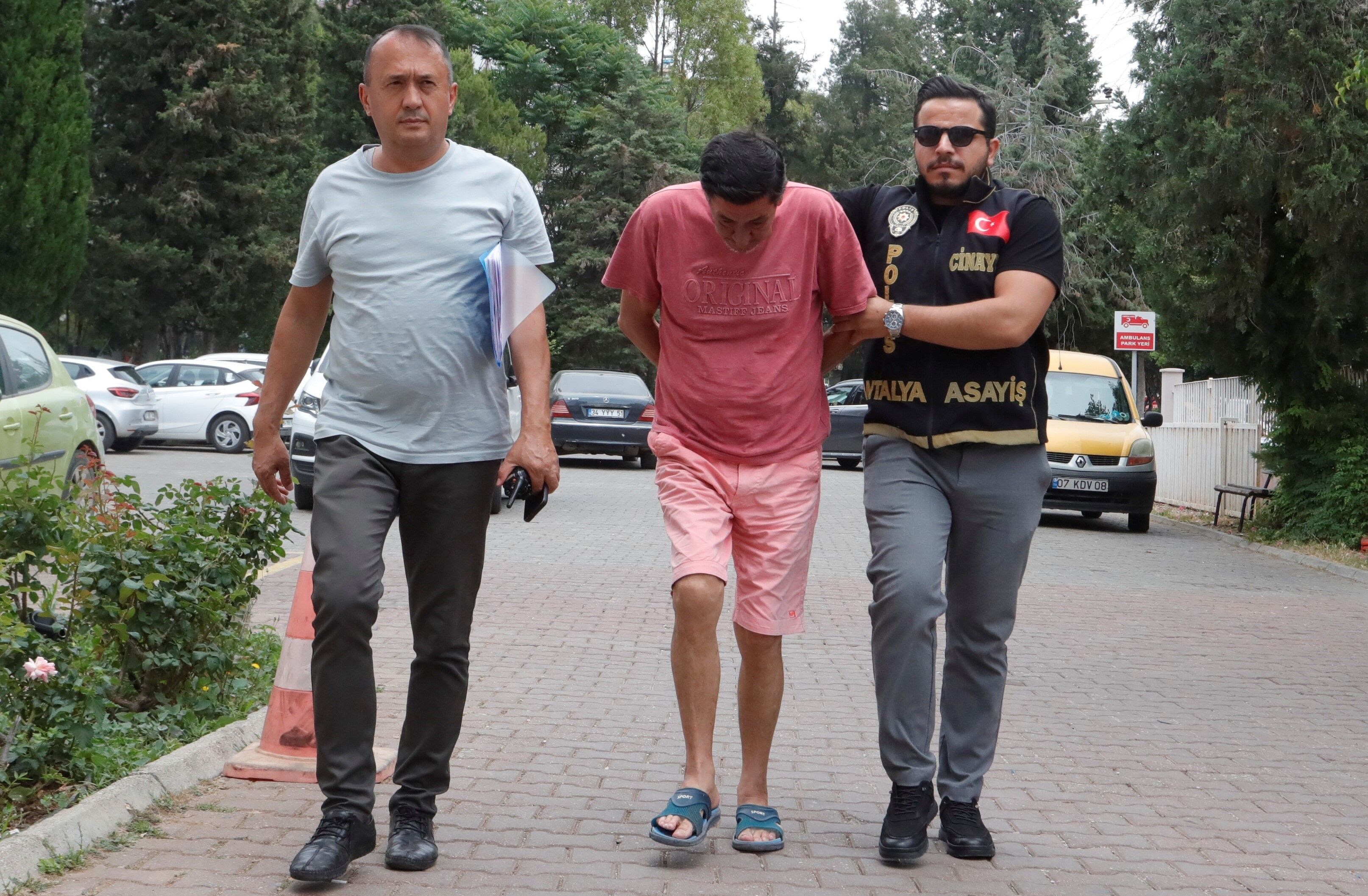 Muebbethapiscezasinacarptirildi-1