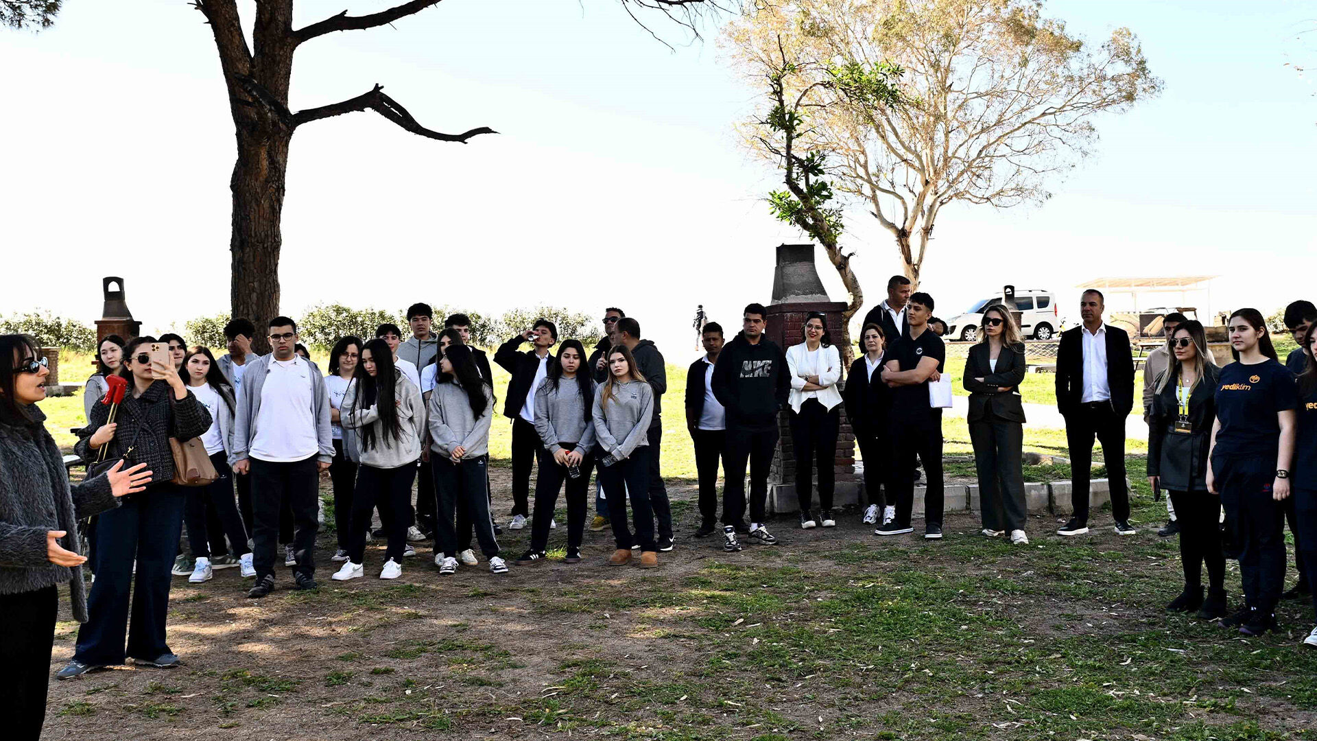 Muratpasadabelediyesindenogrencilere0Atikegitimi