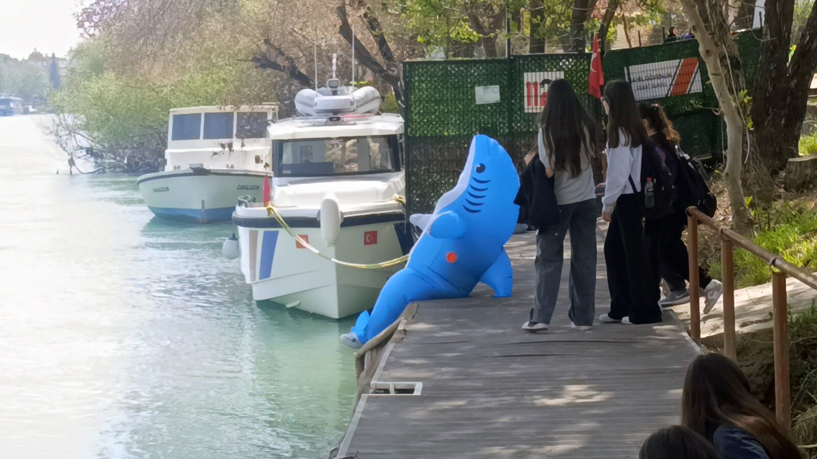 Mutluolmakistedikopekbaligikostumuyle