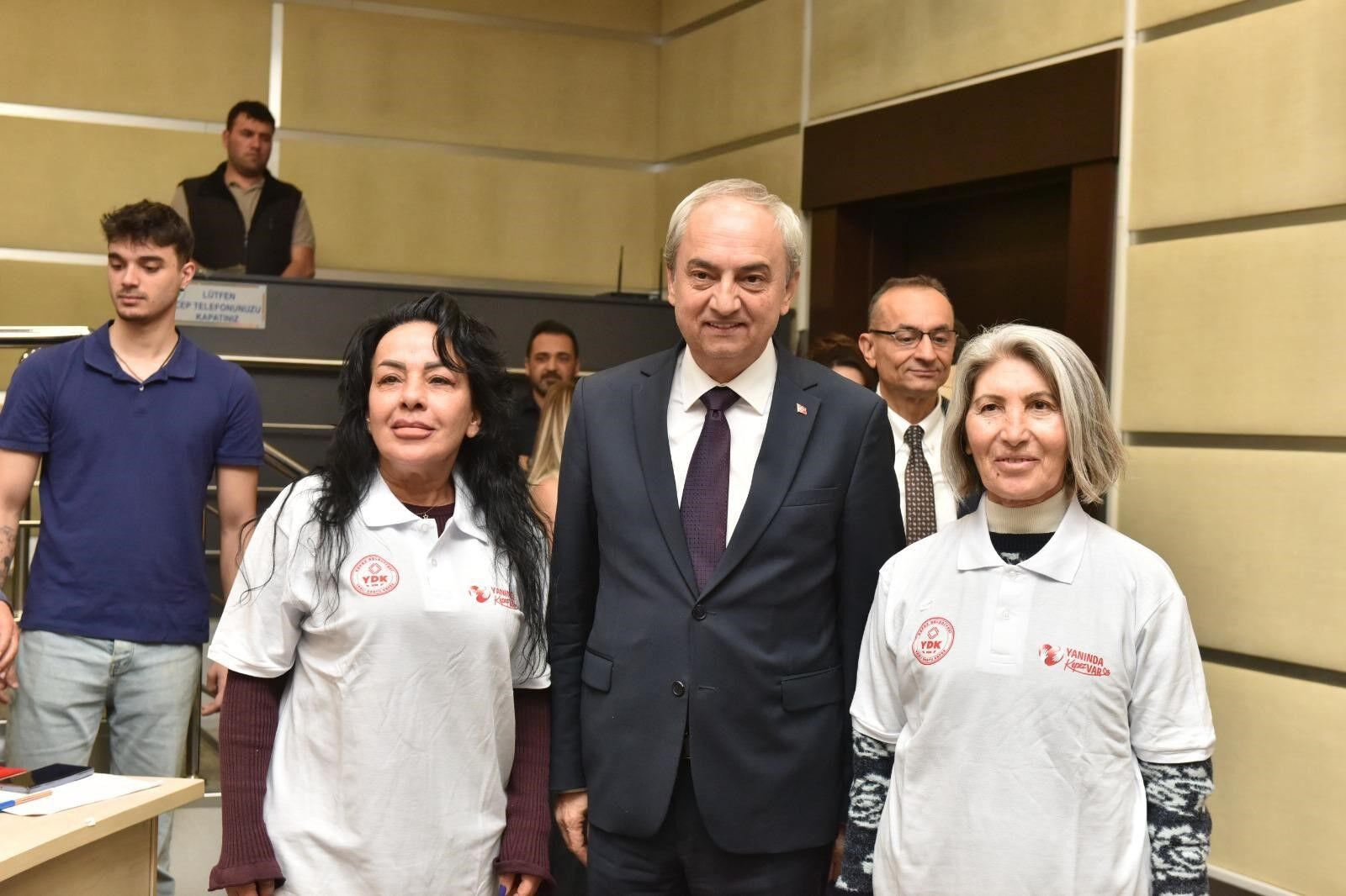 Yaslilaridestekleyenilce