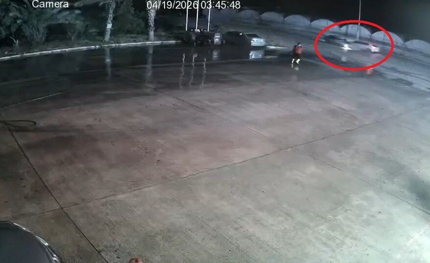 Akaryakitistasyonundakaza