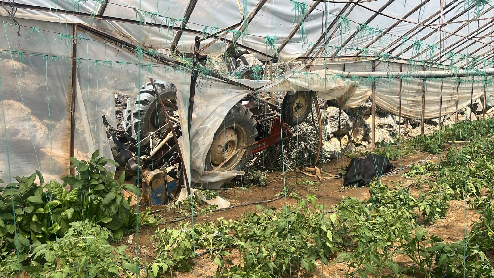 Alanyadatraktordehsetigencsurucuhayatinikaybetti