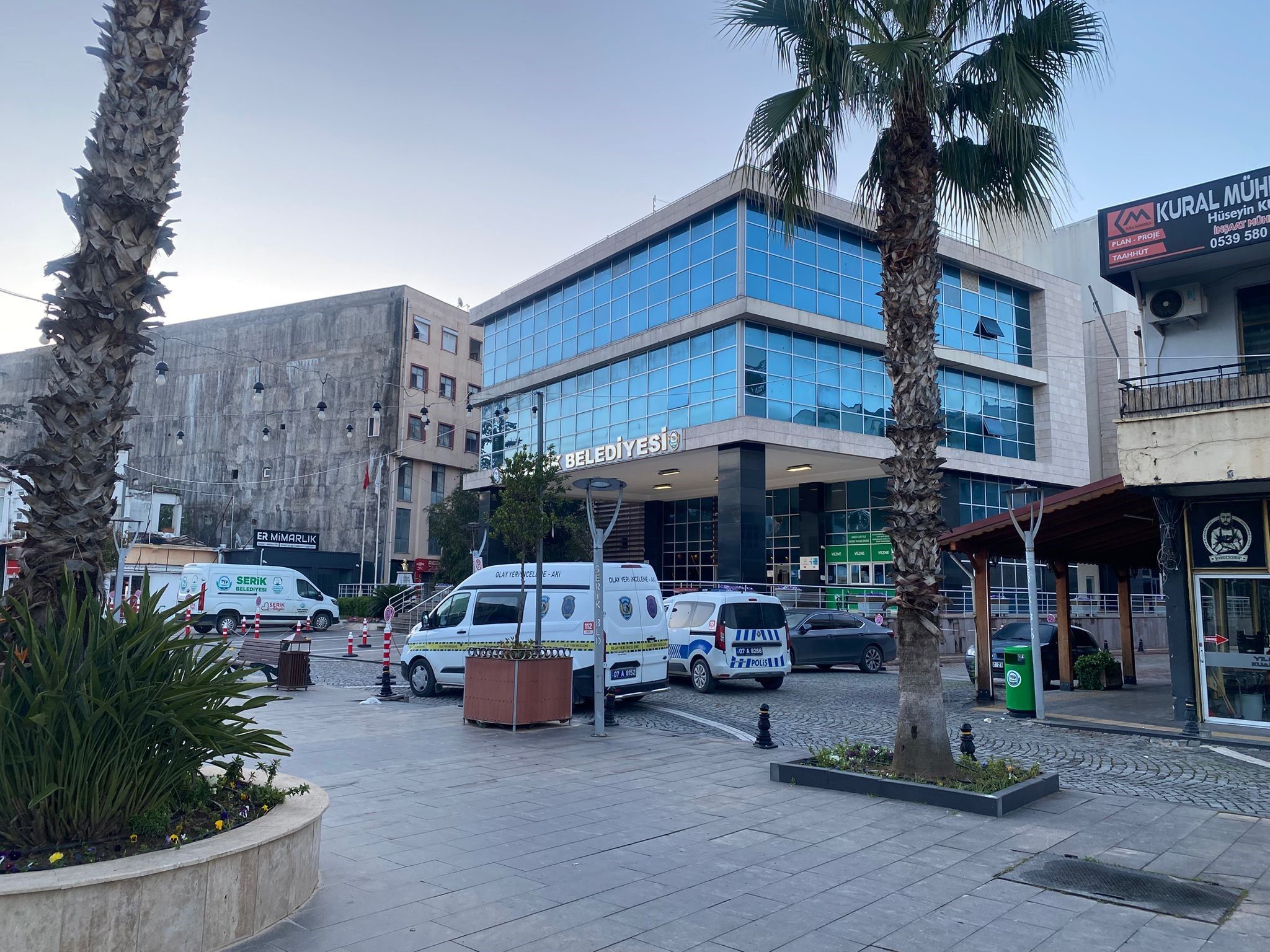 Antalyabelediyebinasinasilahlisaldiri