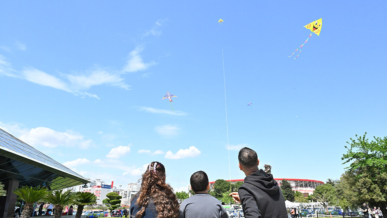 Antalyada23Nisancampiramittekutlaniyor